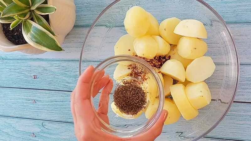 mini samosa recipe homemade and easy starter or tea time snack.