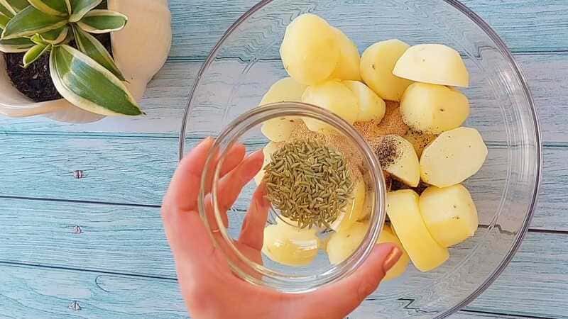 mini samosa recipe homemade and easy starter or tea time snack.