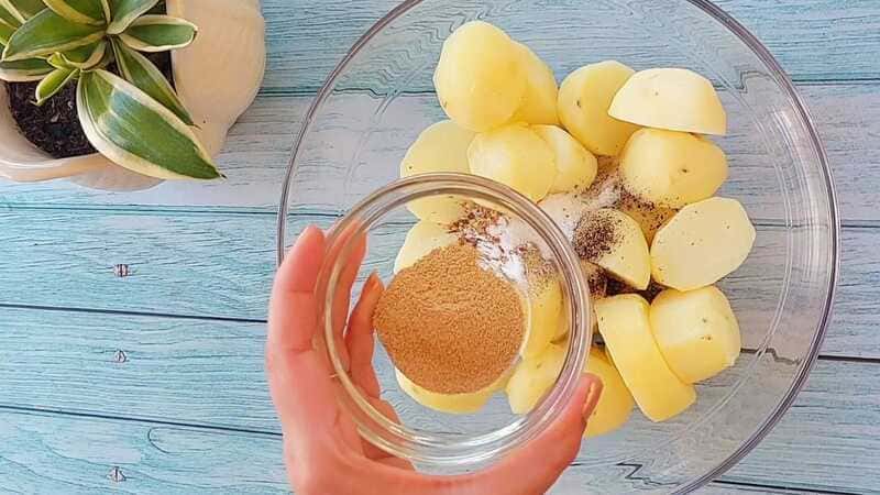 mini samosa recipe homemade and easy starter or tea time snack.