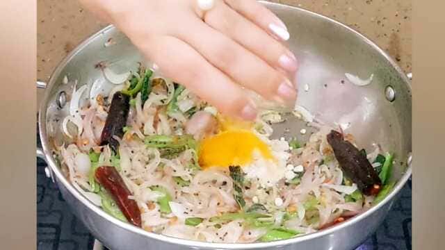 Crispy masala dosa with spicy potato masala and coconut chutney