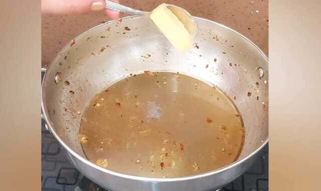 Kadai paneer gravy cooked with tomato, onion, capsicum, and Indian spices