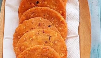 crispy rice crackers a south indian dry snacks nipaat recipe