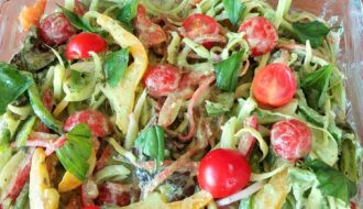 creamy pesto vegetable salad with pesto sauce